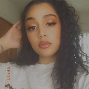 Meet your Posher, Janay